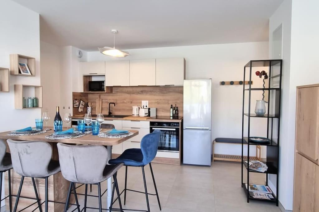 Le Segreto Deco Sur Les Quais 2 Parkings Prives Neuf Appartement
